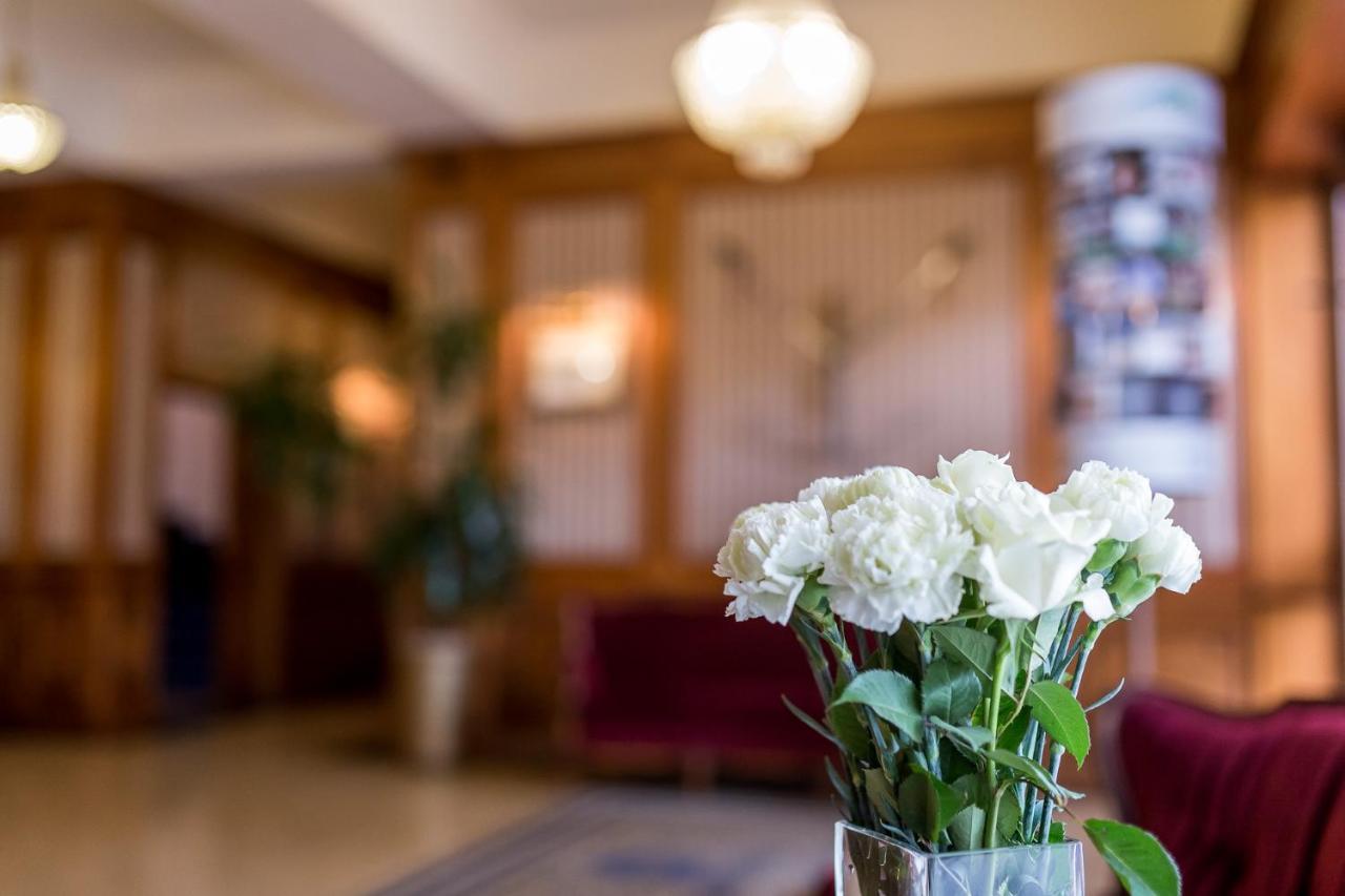 Hotel Nowy Dwor W Zaczerniu Rzeszów Buitenkant foto